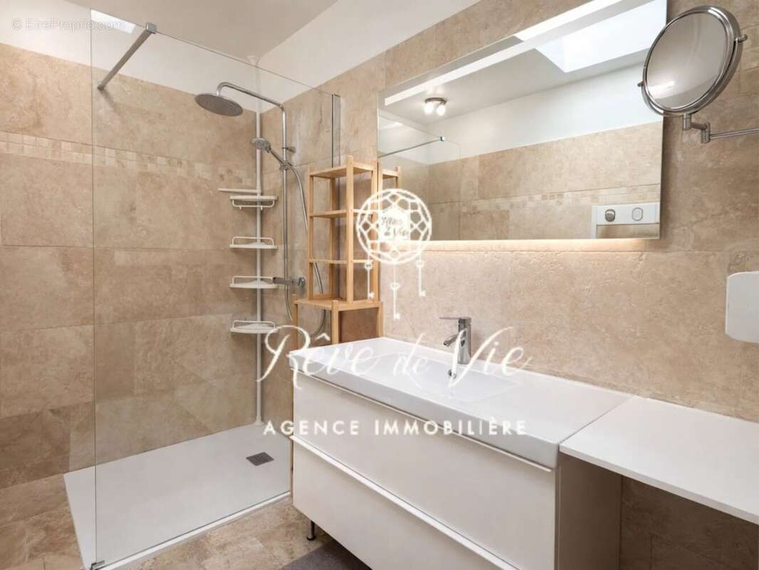 Maison à BORMES-LES-MIMOSAS