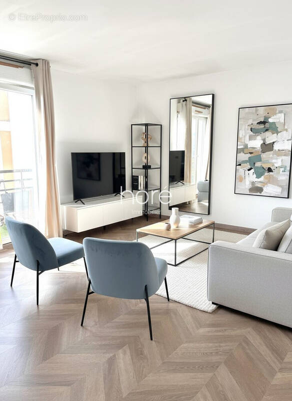 Appartement à LA GARENNE-COLOMBES