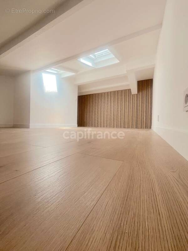 Appartement à MOUGINS