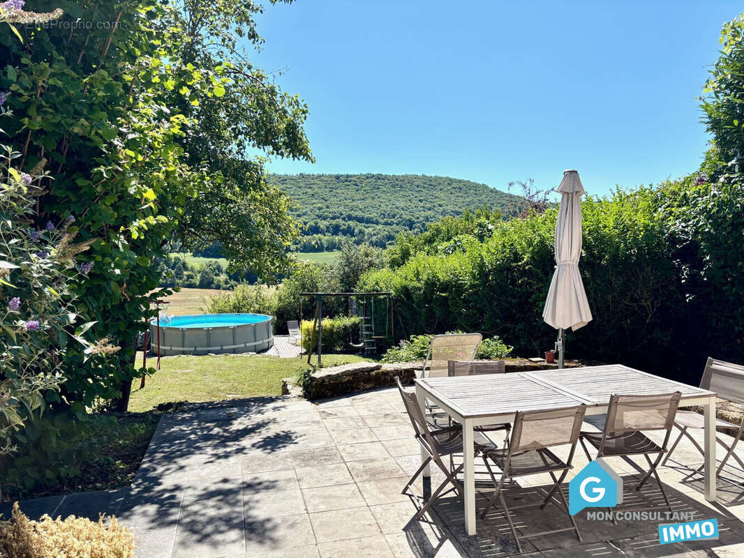 Maison à CURTIL-VERGY