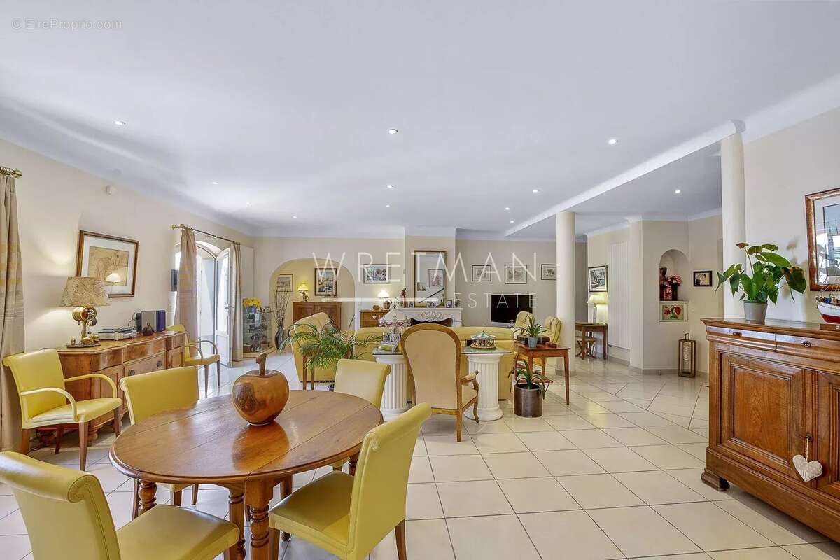 Maison à DRAGUIGNAN