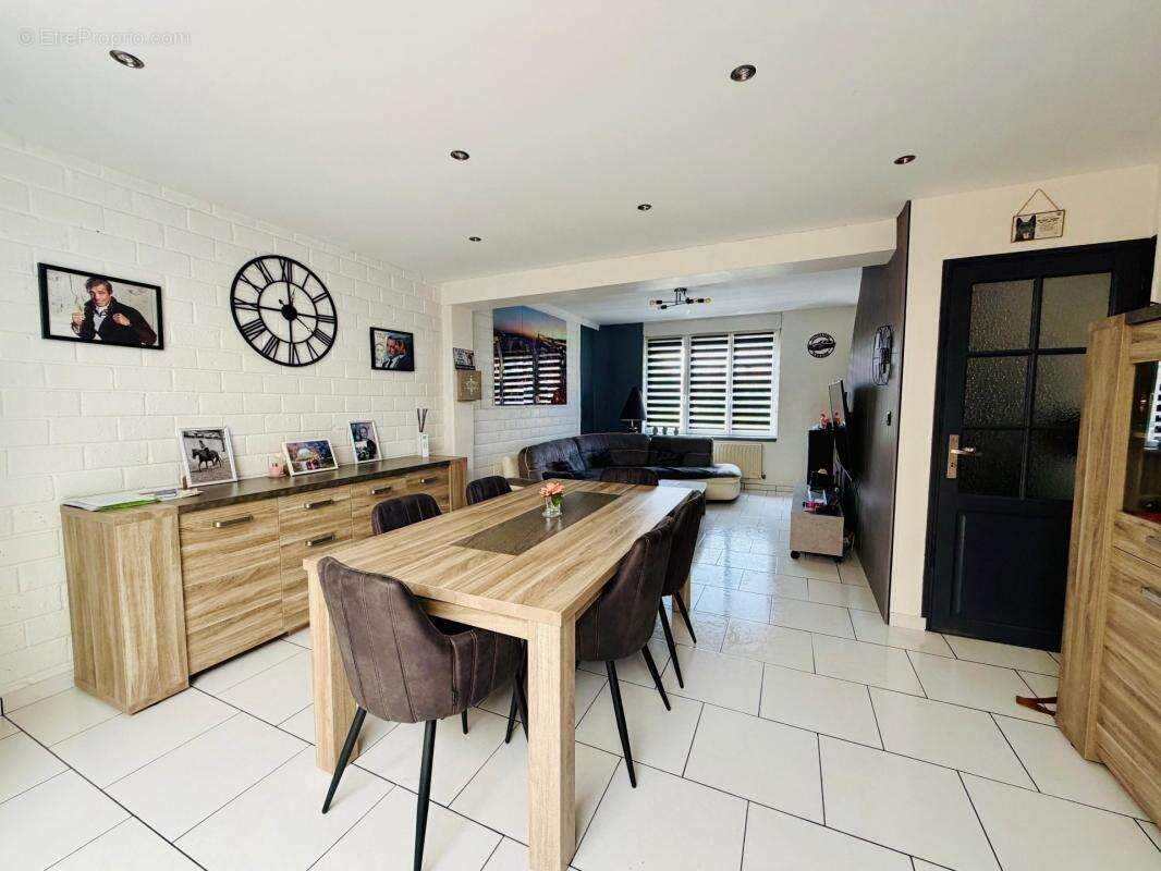 Maison 3 chambres - jardin et grand garage - photo 2