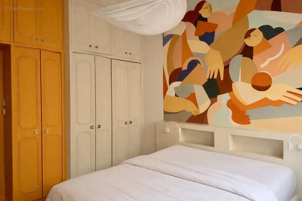 Appartement à MARSEILLE-2E