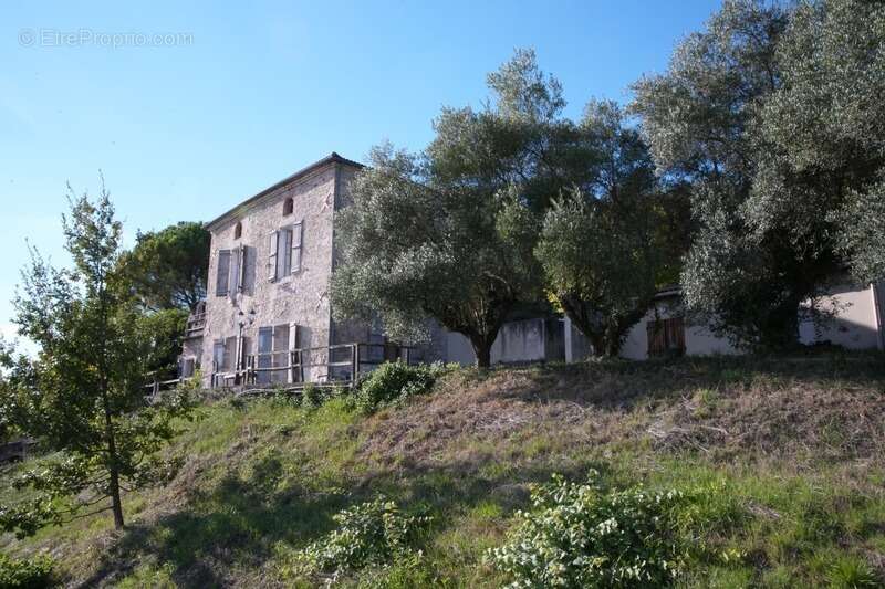 Maison à PORT-SAINTE-MARIE