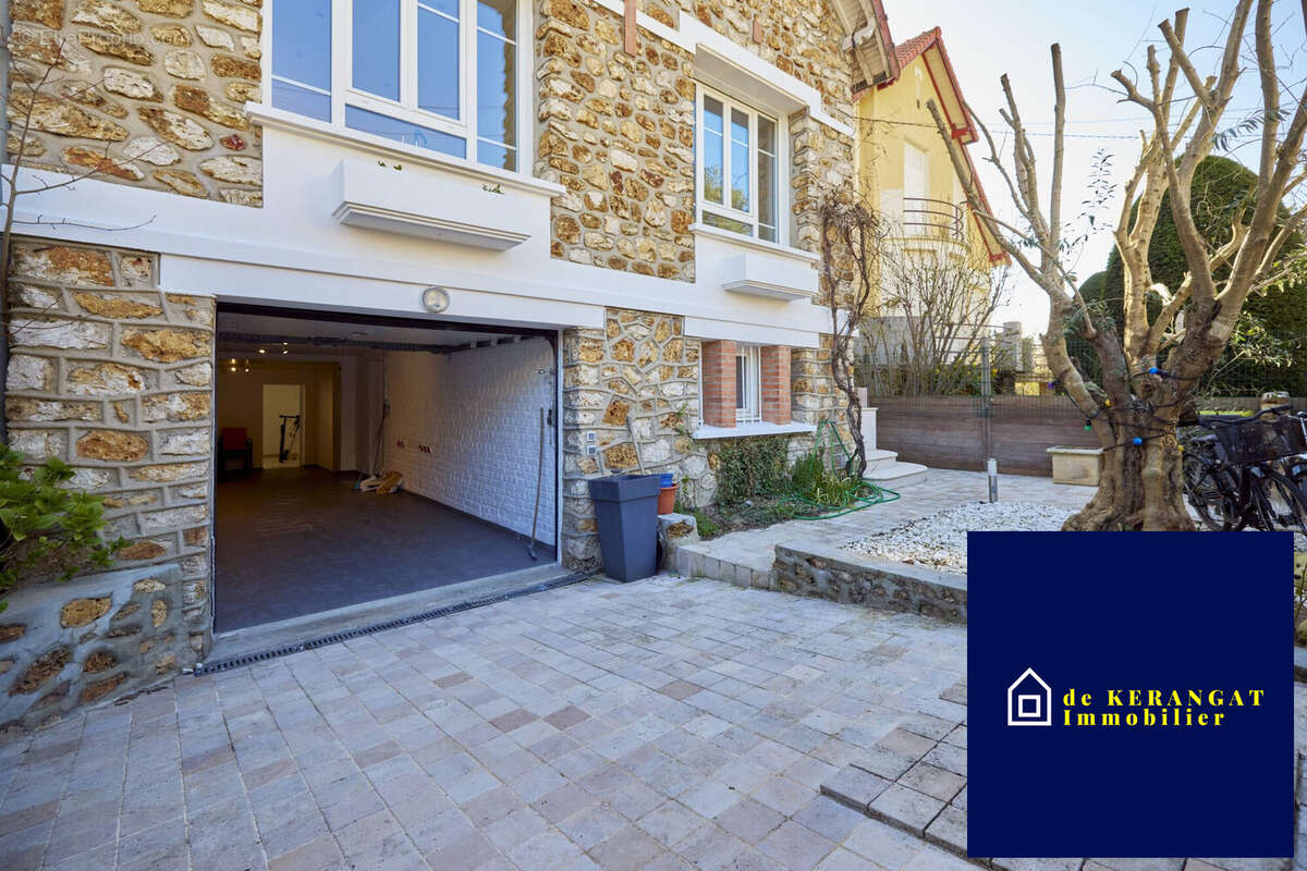 Maison à VERRIERES-LE-BUISSON