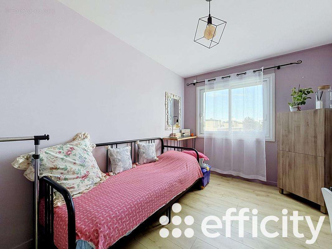 Appartement à BRON