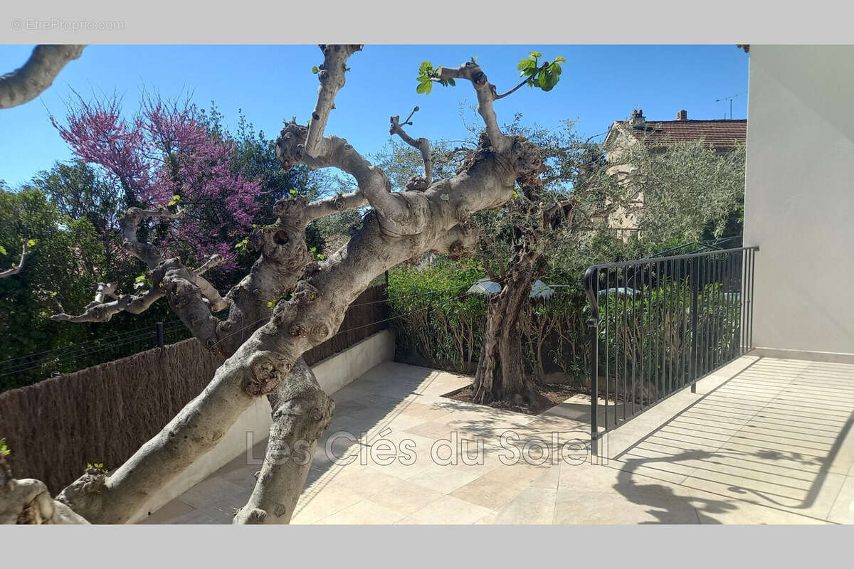 Maison à LA VALETTE-DU-VAR