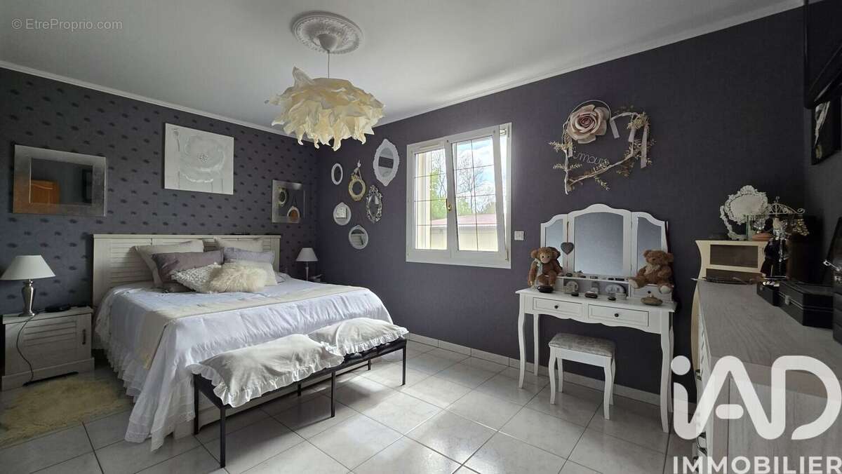 Maison 345 m² à Bassuet  - photo 6