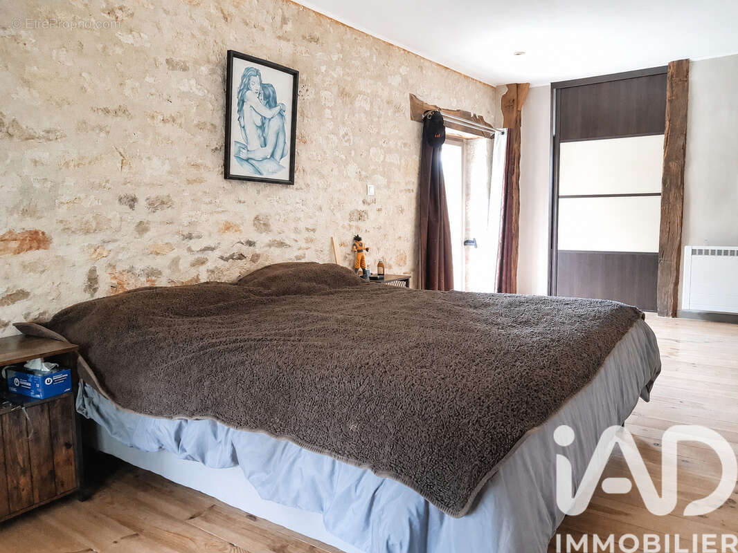 Maison 262 m² à Puylaroque  - photo 8