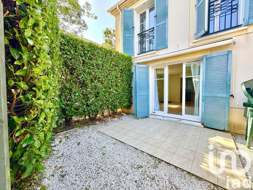 Photo 2 - Maison à BAILLY-ROMAINVILLIERS