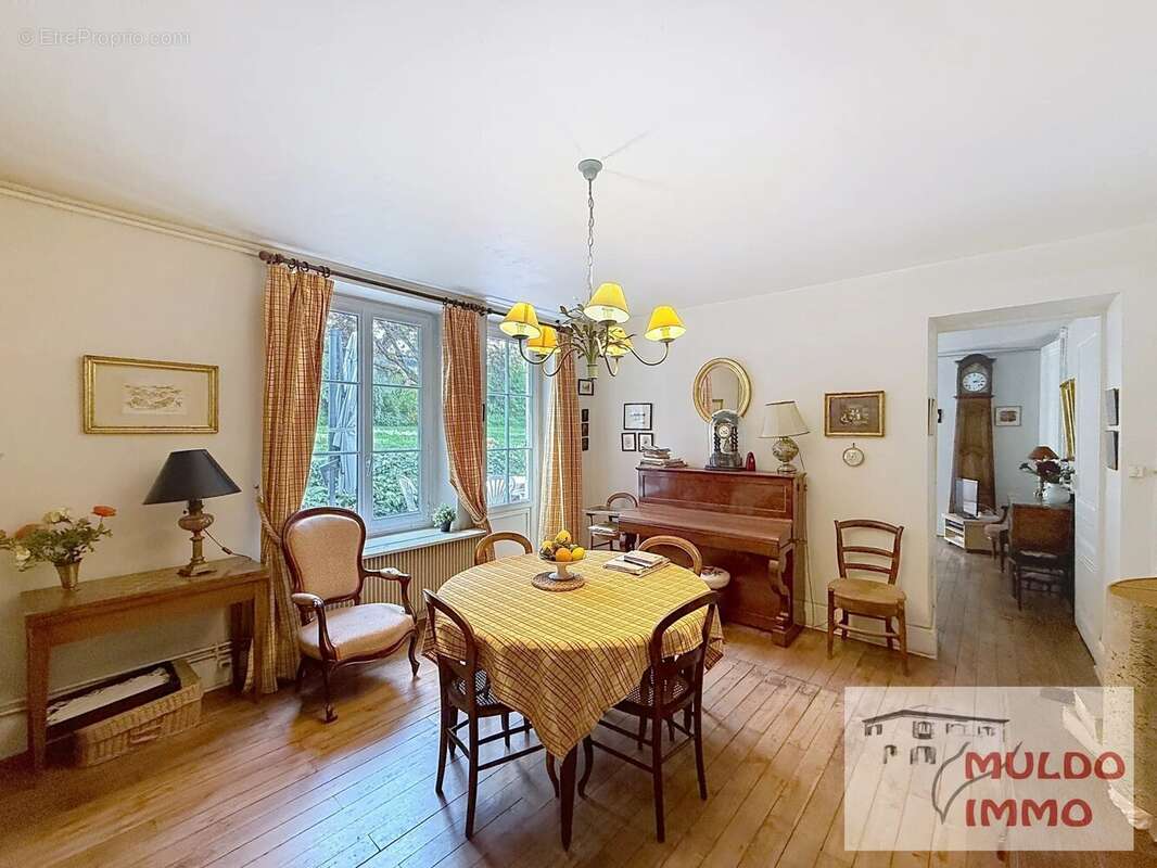 Maison de ville avec jardin coeur Lyon 5ème. - photo 5