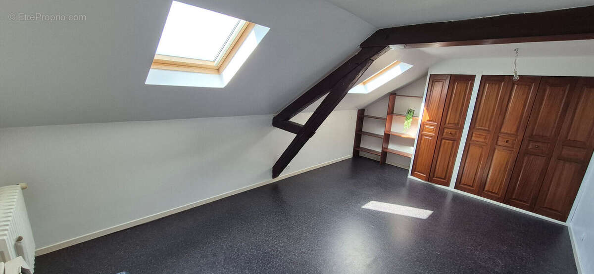 Maison à CREPY-EN-VALOIS