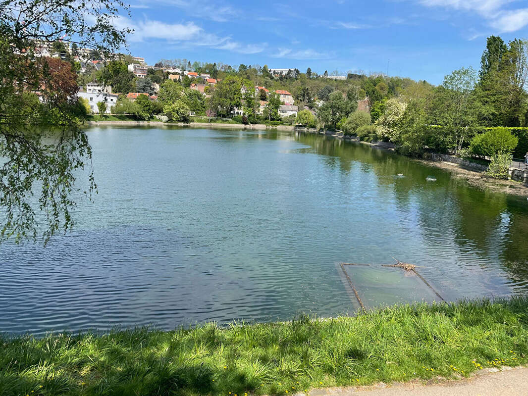 Appartement à LE PLESSIS-ROBINSON