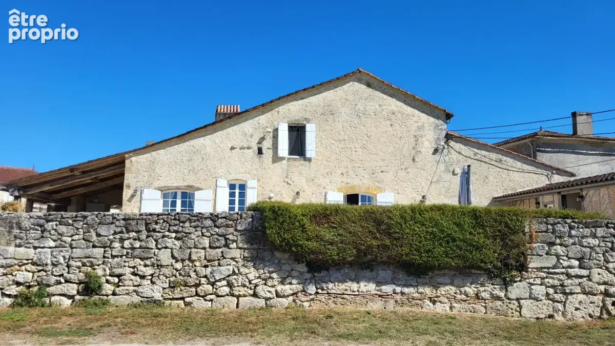 24610 Maison  en pierres dans un hameau .8 pièces . parcelle de 584 m² plus terrain de 1939 m2 - photo 2