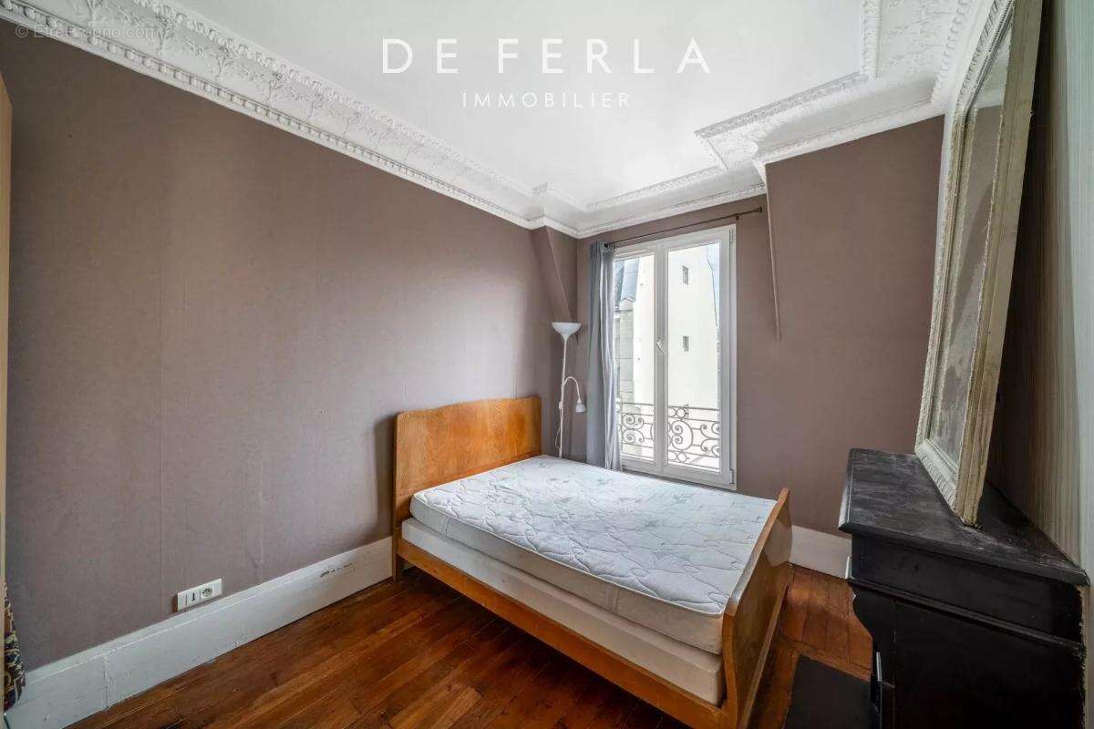 Appartement à PARIS-14E
