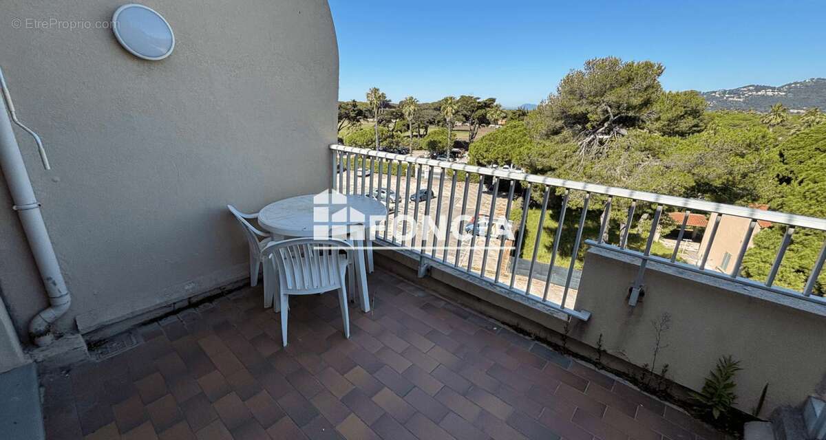 Appartement à HYERES