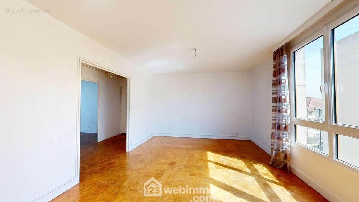 Appartement à COMPIEGNE