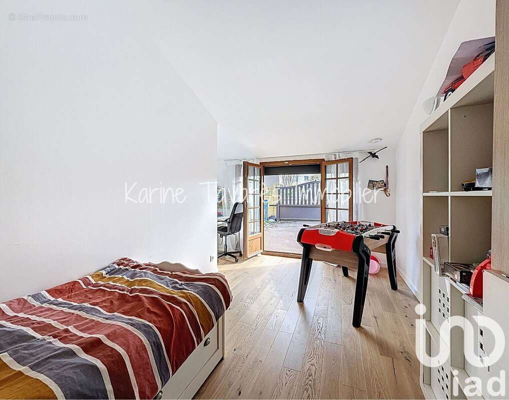 Photo 9 - Maison à BURES-SUR-YVETTE