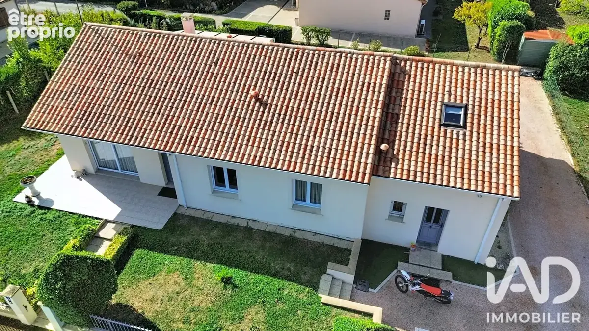 Photo 1 - Maison à NEUVILLE-DE-POITOU