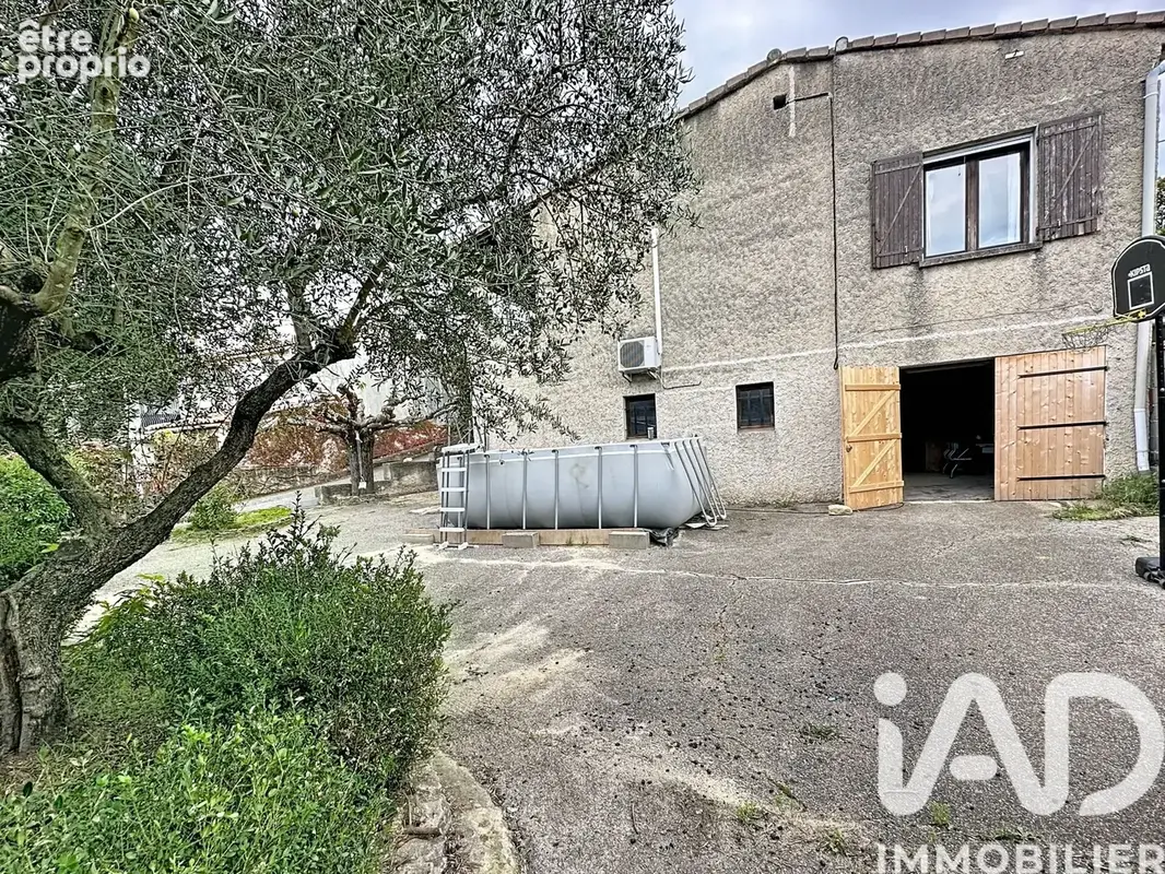 Photo 1 - Maison à SAINT-SATURNIN-LES-AVIGNON