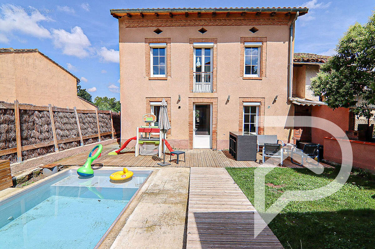 Maison à L&#039;ISLE-JOURDAIN