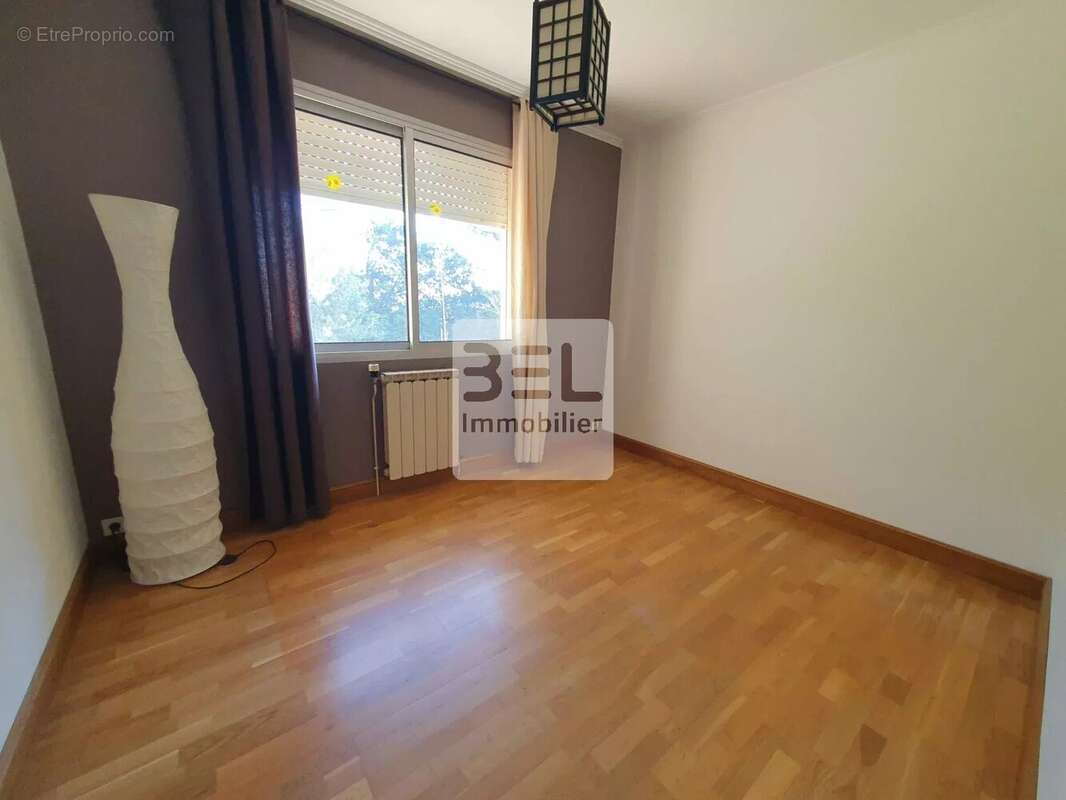 Maison à BAGNOLS-SUR-CEZE