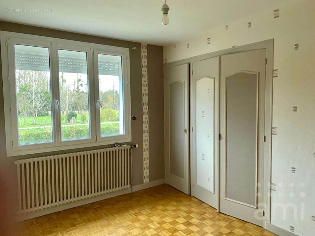 Maison à MAGNE