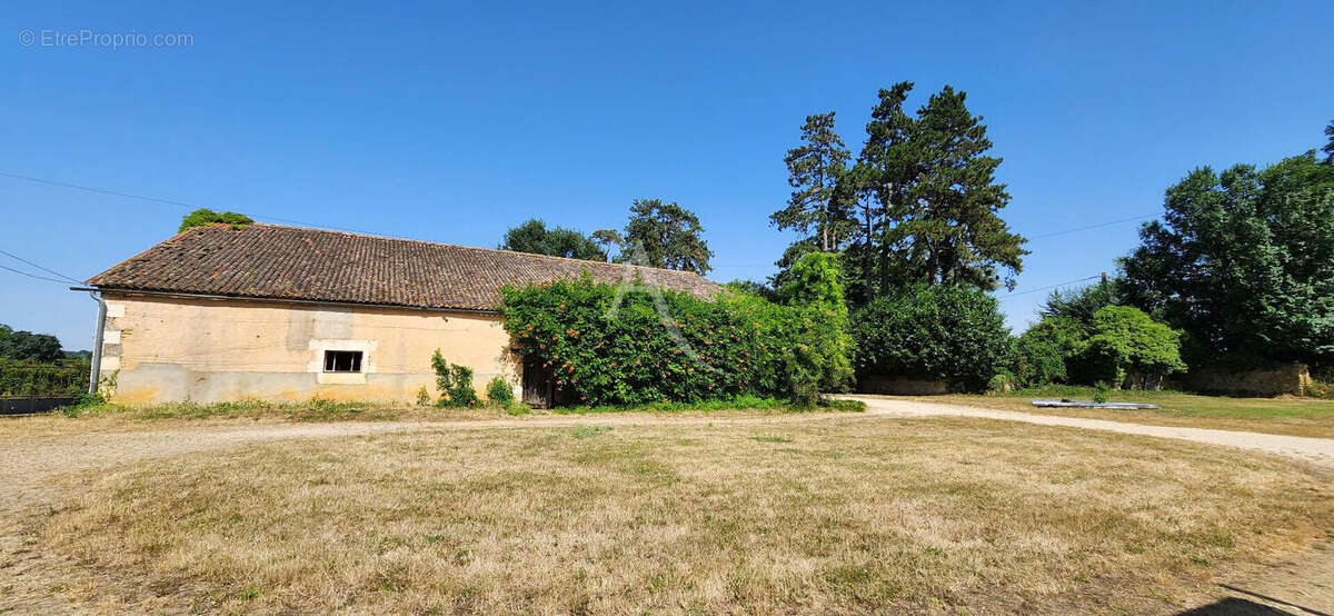 Maison à VIVONNE