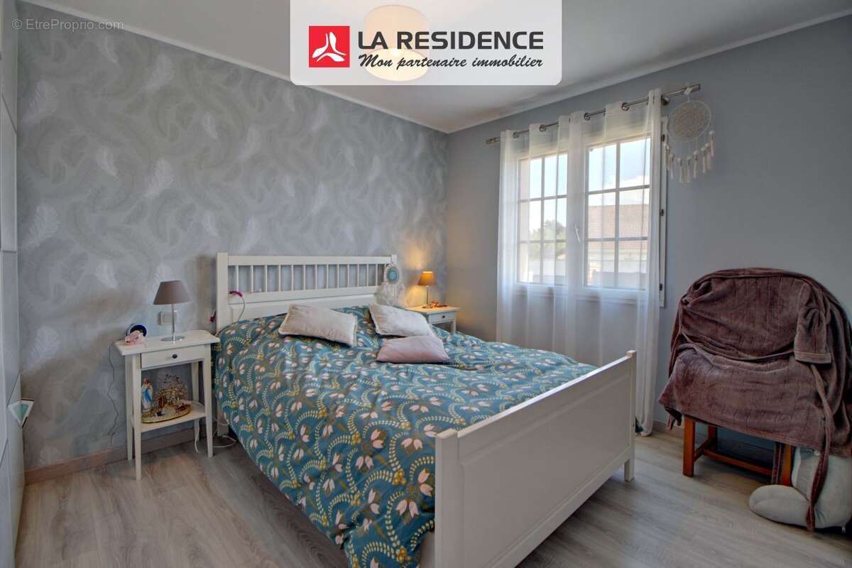 Maison à COURCELLES-SUR-SEINE