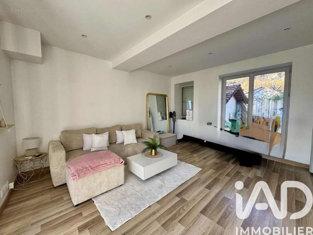 Photo 9 - Maison à VIRIEU-LE-GRAND