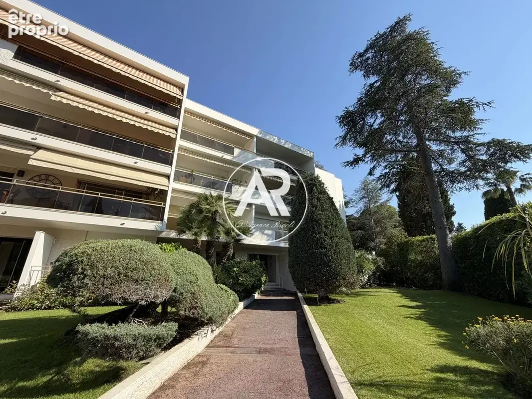 CANNES // Appartement de type 3 pièces - 85,5 m2 - photo 2
