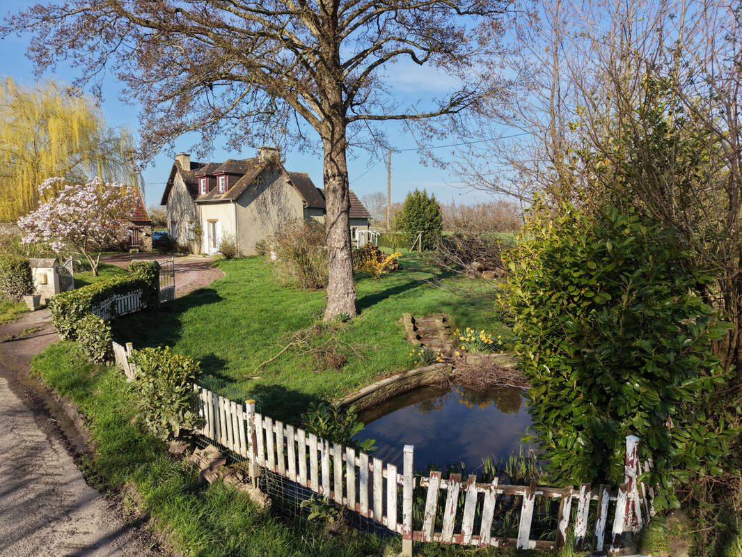 Maison à SAINT-CLAIR-SUR-L'ELLE
