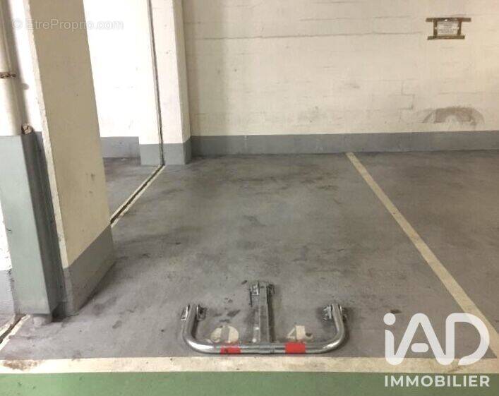 Photo 1 - Parking à PARIS-14E