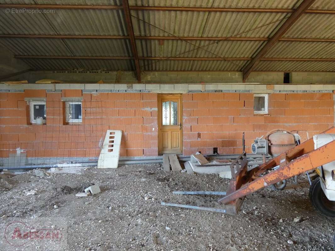 Commerce à CORDES-SUR-CIEL