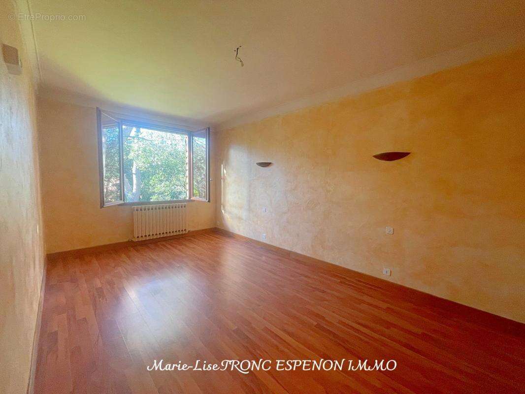 Maison à PERNES-LES-FONTAINES