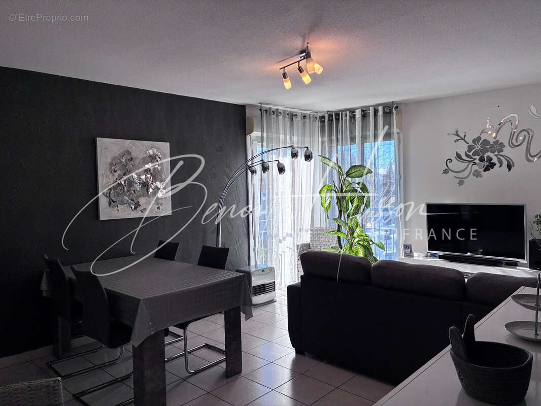 Appartement T3 de 65.19m² avec balcon et 2 places de parkings - photo 2
