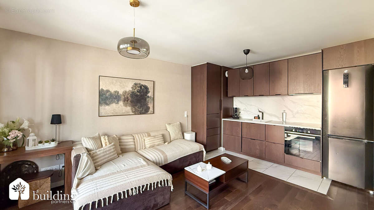 Appartement à COURBEVOIE