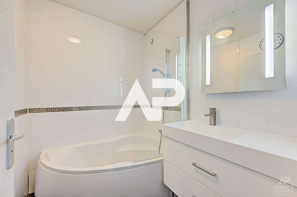 Appartement Rueil Malmaison 3 pièce(s) 82.49 m2 - photo 10
