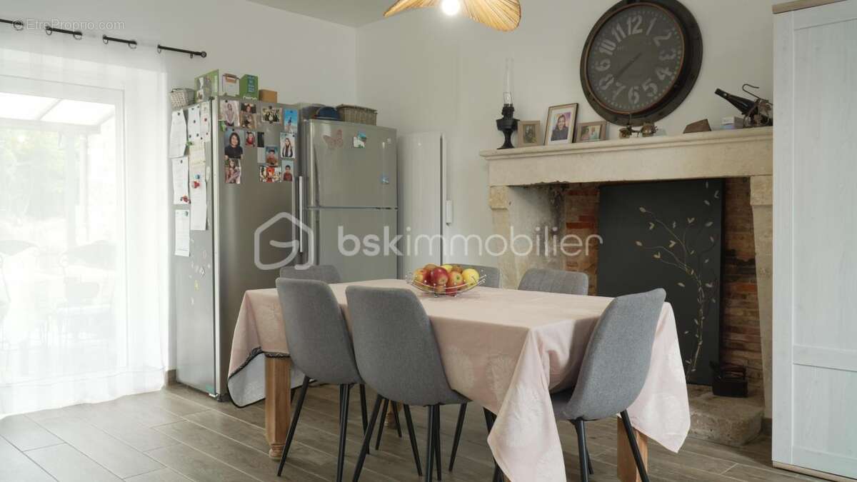 Charmante maison en pierre rénovée de 126 m² de type T5 - photo 5