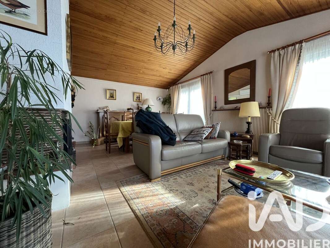 Photo 3 - Maison à SAINT-MAURICE-D'ETELAN