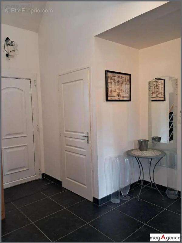 Maison à SAINT-MARTIN-BOULOGNE