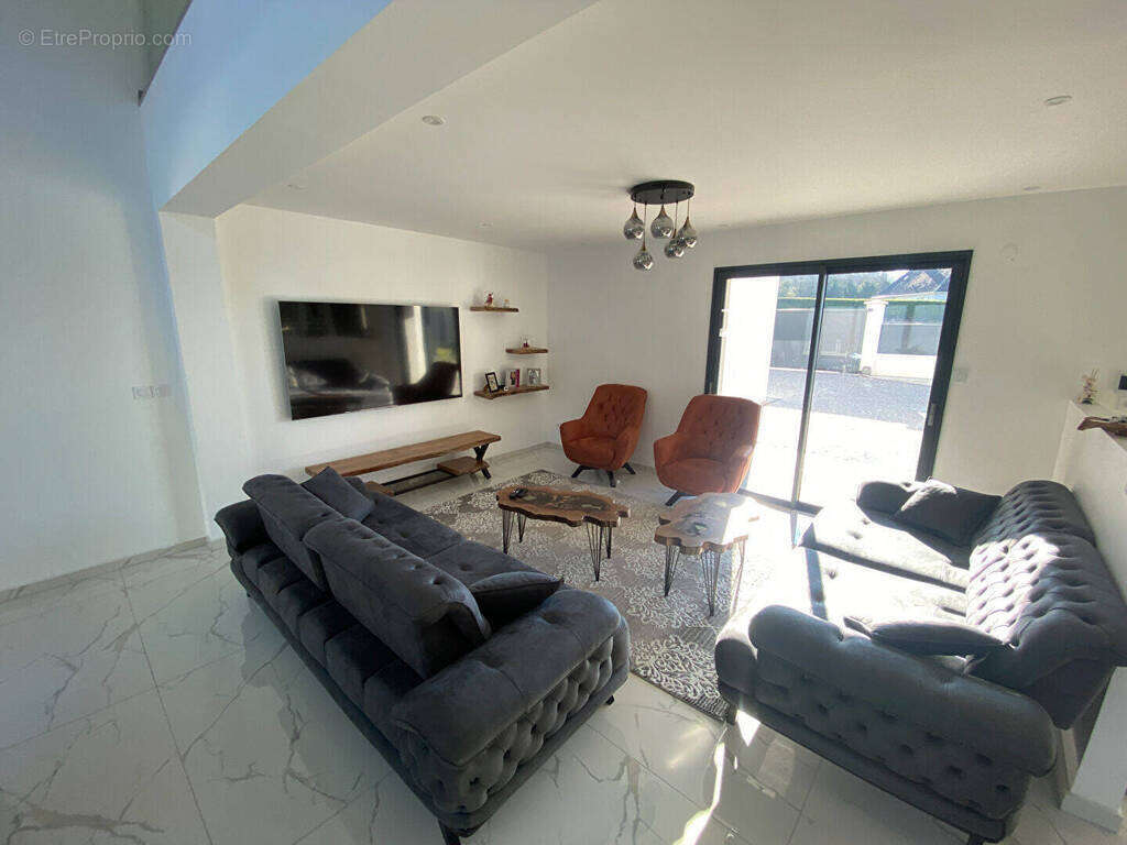 Maison à FUSSY