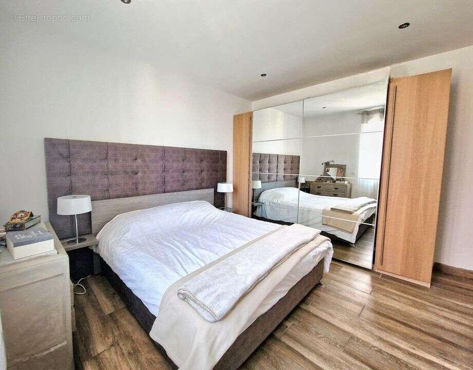 Marseille 12ème - Bas de villa T3 à vendre - 2 chambres - - Maison à MARSEILLE-12E