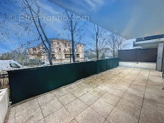 Appartement à VILLENEUVE-LE-ROI