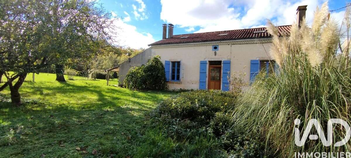 Maison 140 m² à La Villedieu  - photo 3