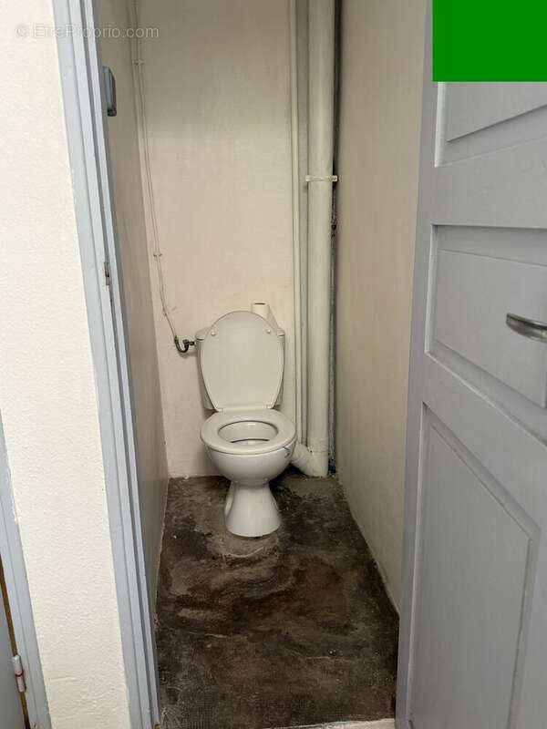 Commerce 74 m² à Les Abymes  - photo 5