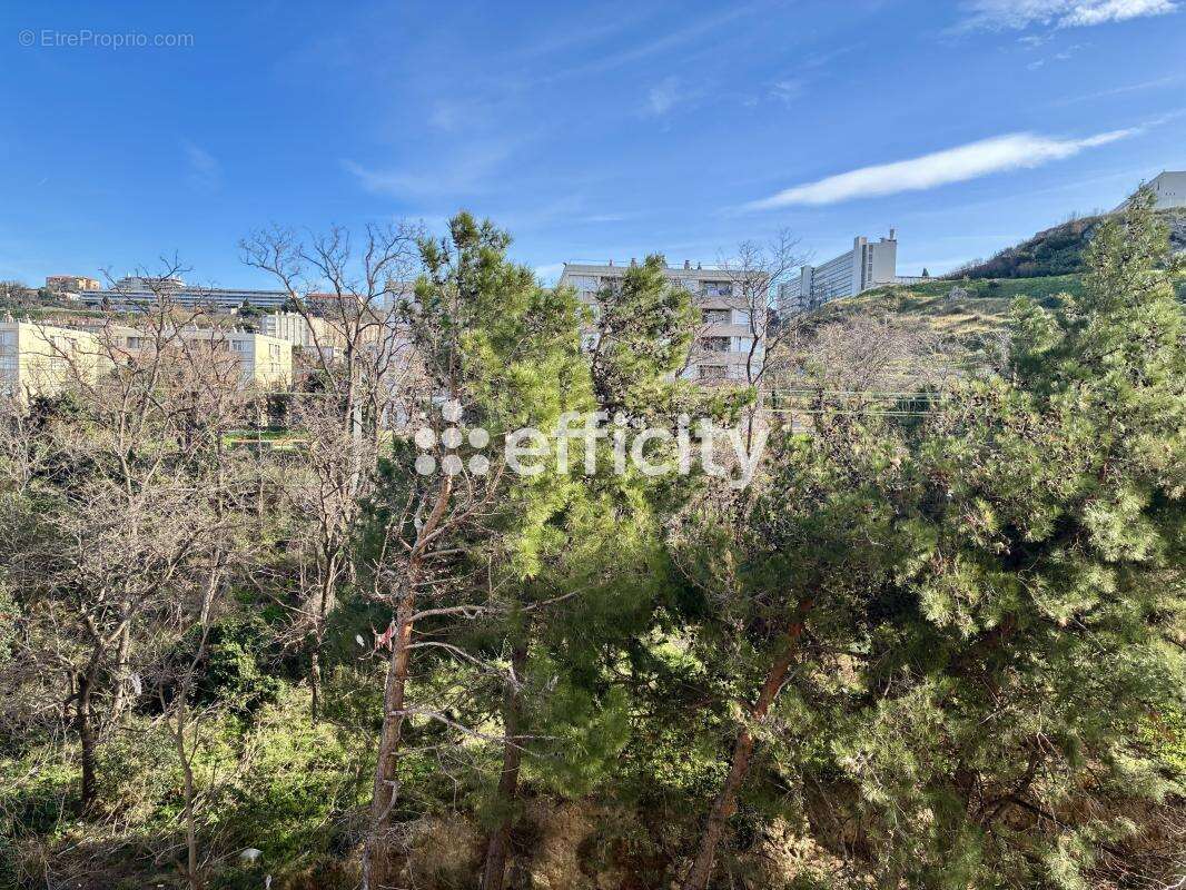 Appartement à MARSEILLE-15E