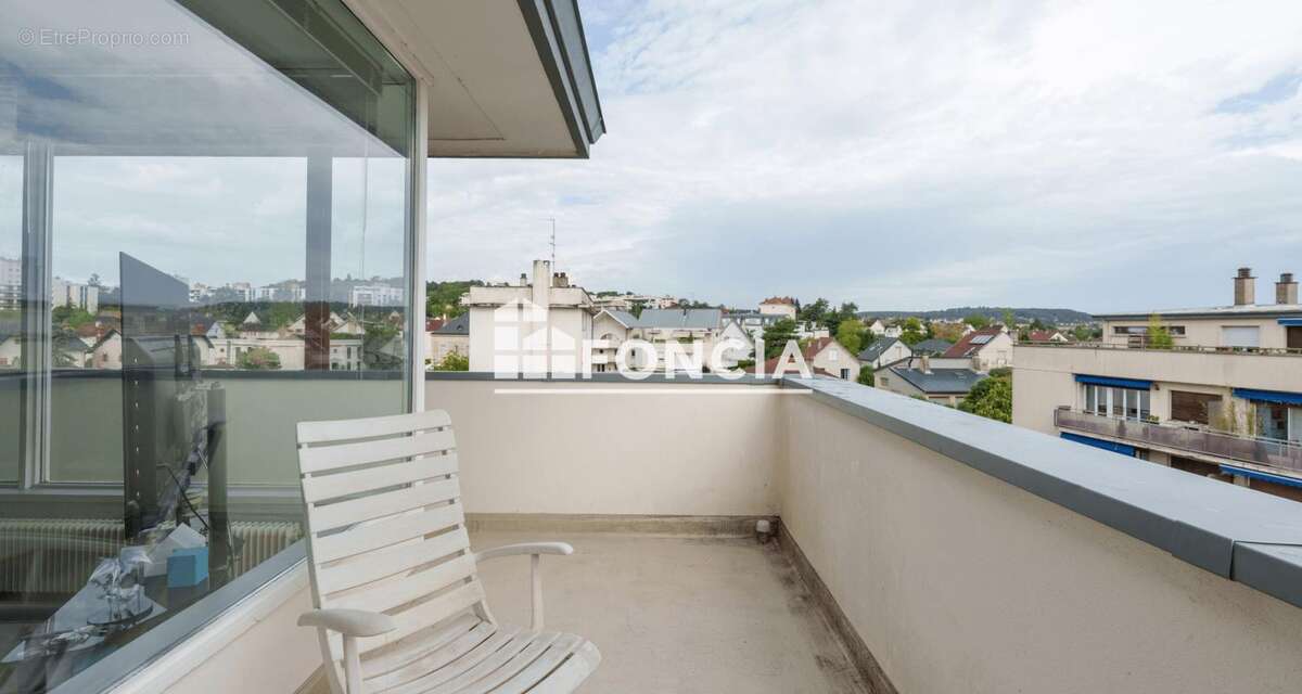 T5 lumineux avec balcon-terrasse – Dernier étage – Vue dégagée - photo 8