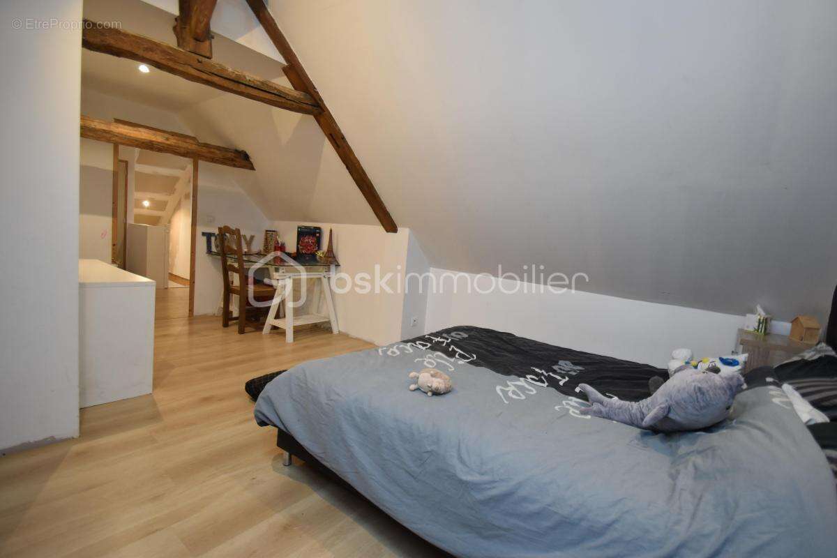 Maison à BOISVILLE-LA-SAINT-PERE