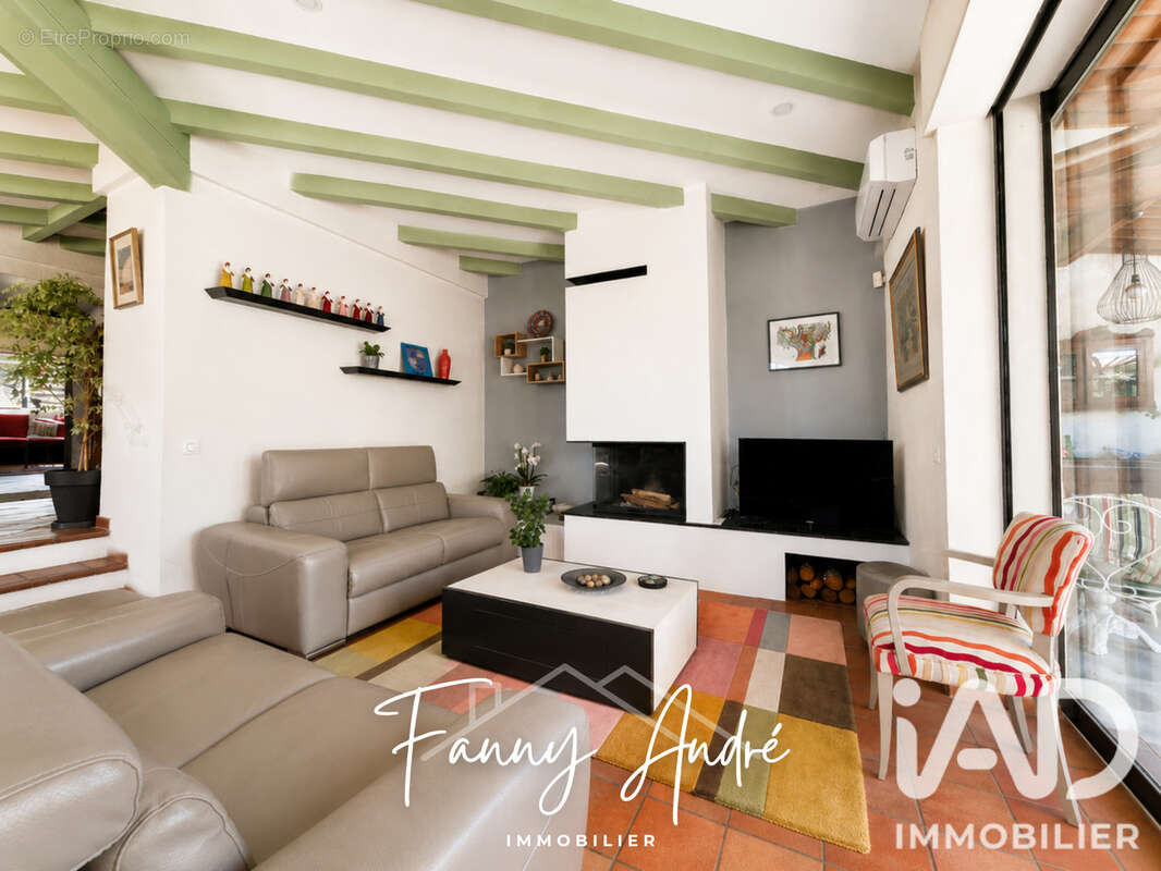 Photo 6 - Maison à LE CASTELLET
